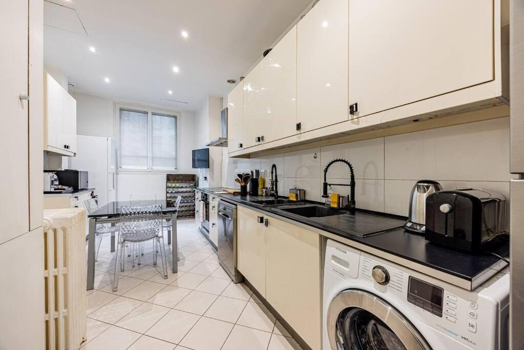 Amazing Apartment#4bedrooms#paris 16#victor Hugo Apartment Paris